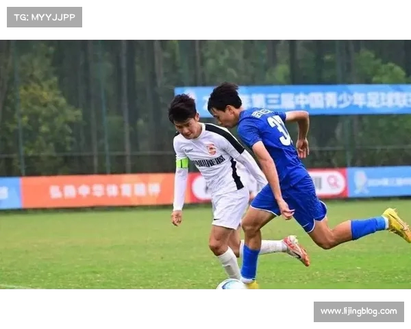 首届青少年足球联赛U19组南区比赛正式启动 各队激战正酣